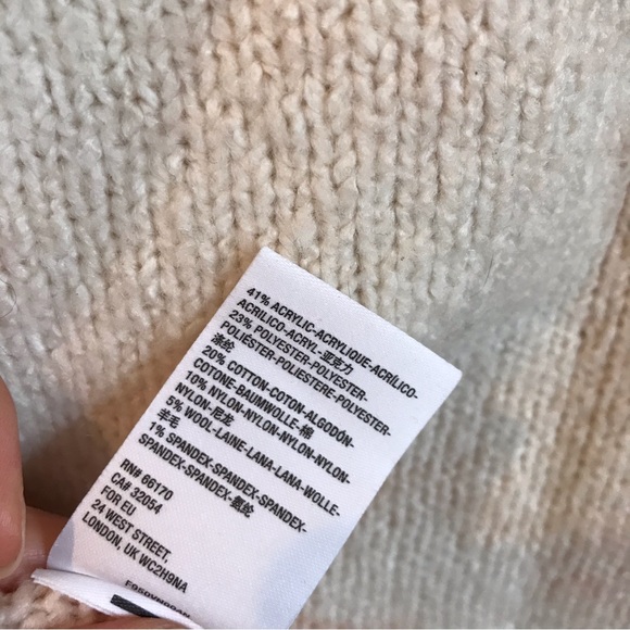 Anthropologie cream and pink oversized sweater - Picture 9 of 9